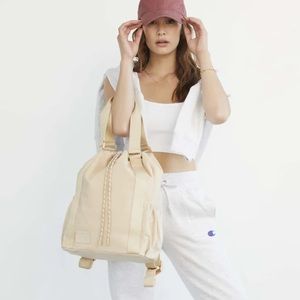 BEIS sport tote beige backpack